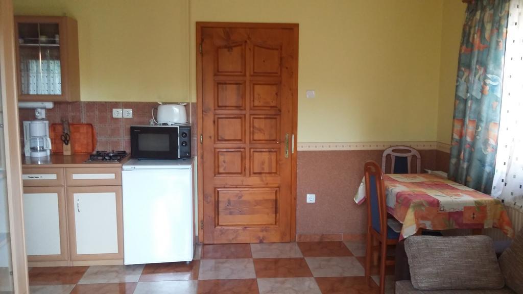 זלקרוס Bodzavirag Apartman מראה חיצוני תמונה